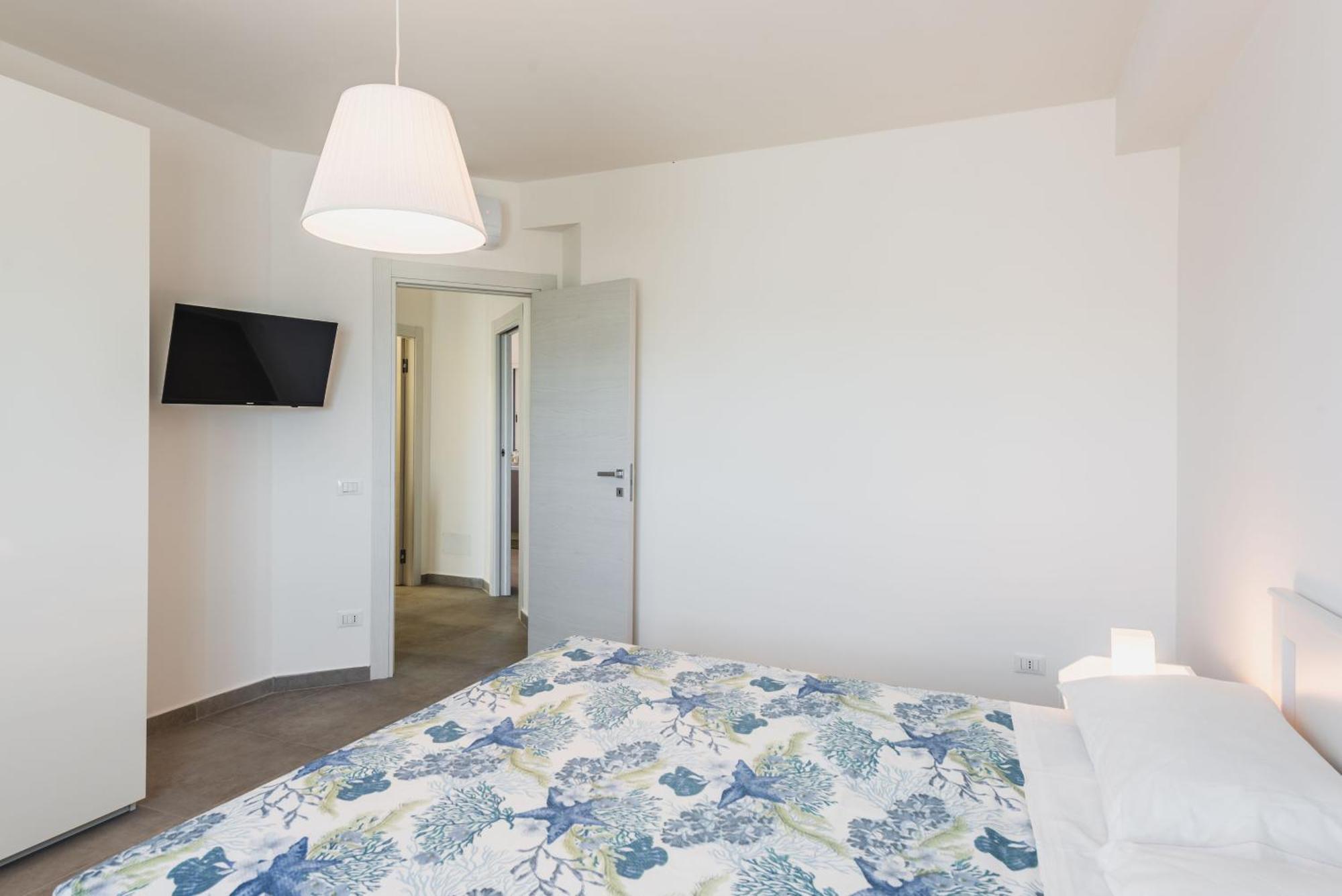 Etna Mare Apartments By Wonderful Italy 奥古斯塔 外观 照片