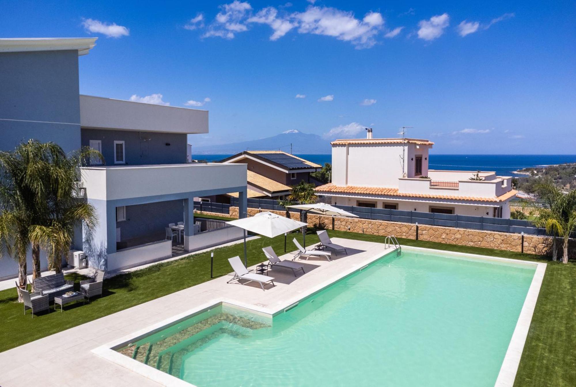 Etna Mare Apartments By Wonderful Italy 奥古斯塔 外观 照片